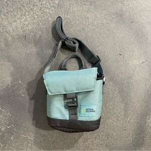 National Geographic - Maui Camera case Shoulder Bag - Blue Teal 5”x5”x4”